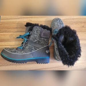 Sorel Boots Size 7 barely worn